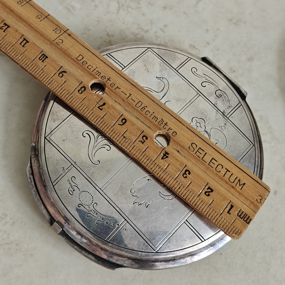 Rare Georg Gensen Sterling Silver Compact with Engraved Design Original Case - Picture 6 of 15